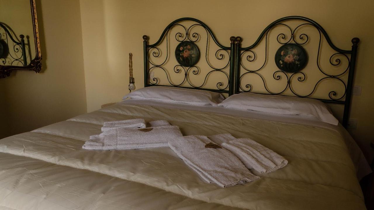 Agriturismo L'Olmo San Gimignano Kültér fotó